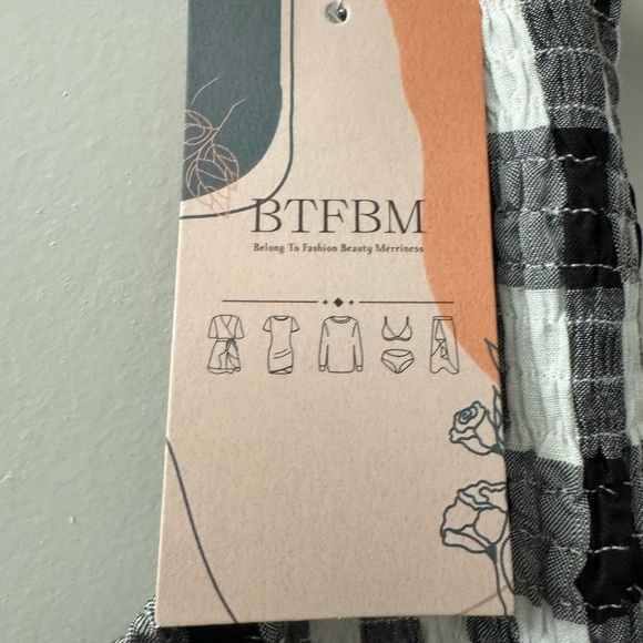 Black and White Plaid One Shoulder Dress - Picture 3 of 4